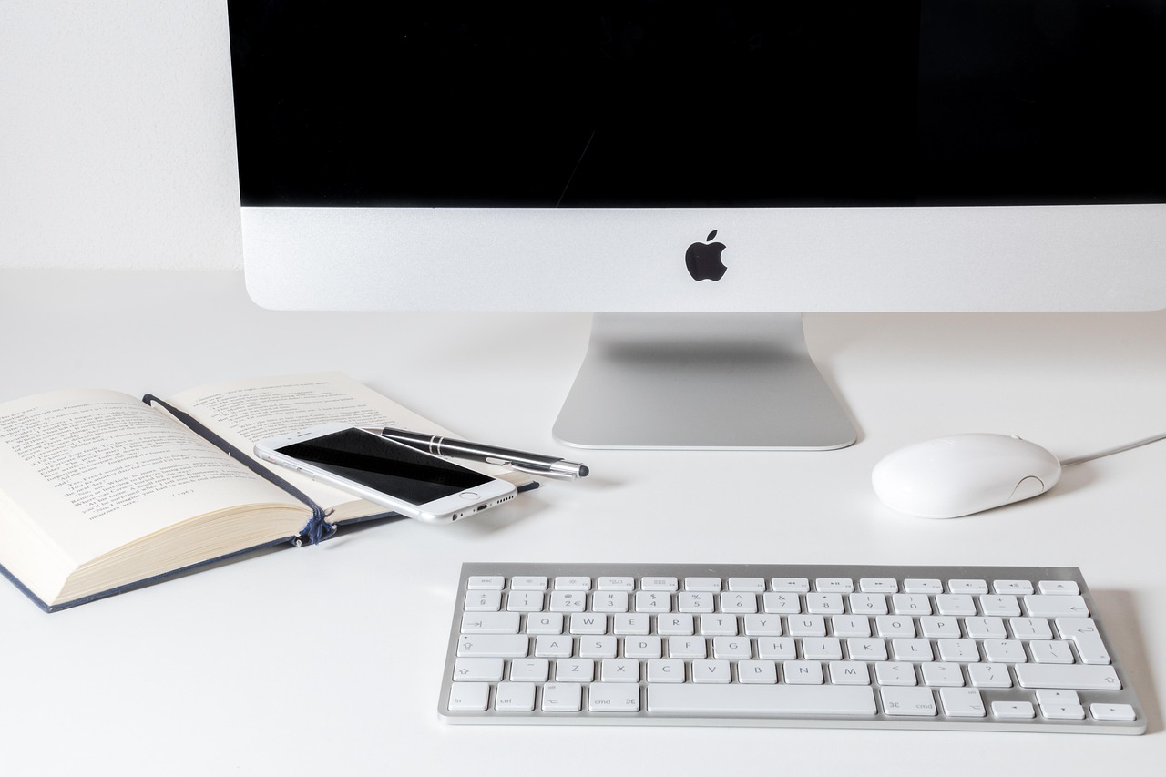 work, computer, apple, business, office, desk, technology, pen, phone, smartphone, workstation, blog, blogging, table, book, mouse, computer, apple, apple, apple, business, office, office, office, desk, blog, blog, blog, blog, blog, blogging, blogging, book
