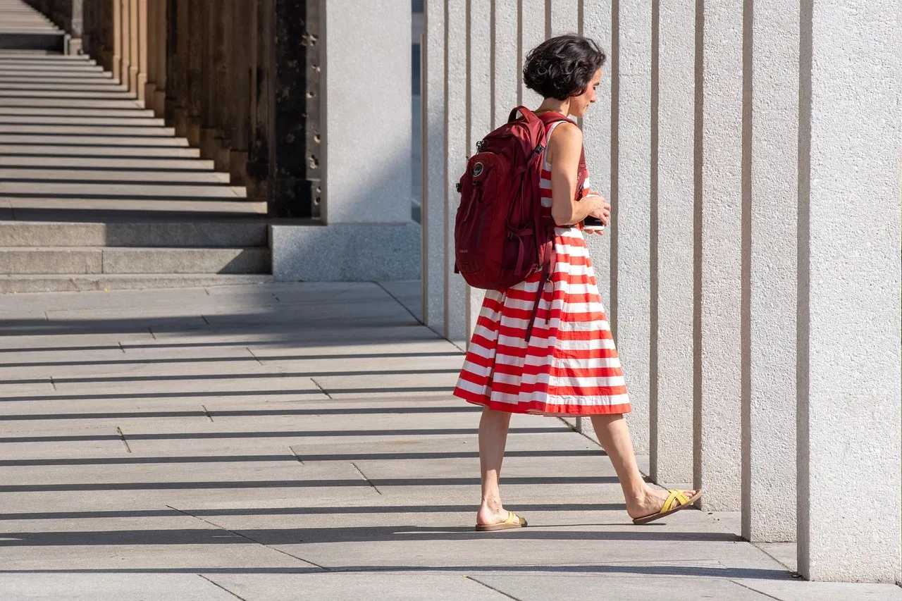 Welche Outfits eignen sich perfekt für verschiedene Körpergrößen?