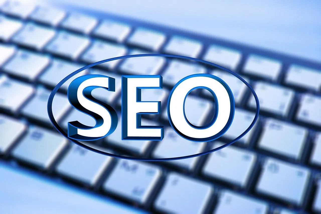 Wie optimiere ich meine Website für Suchmaschinen ohne Vorkenntnisse?