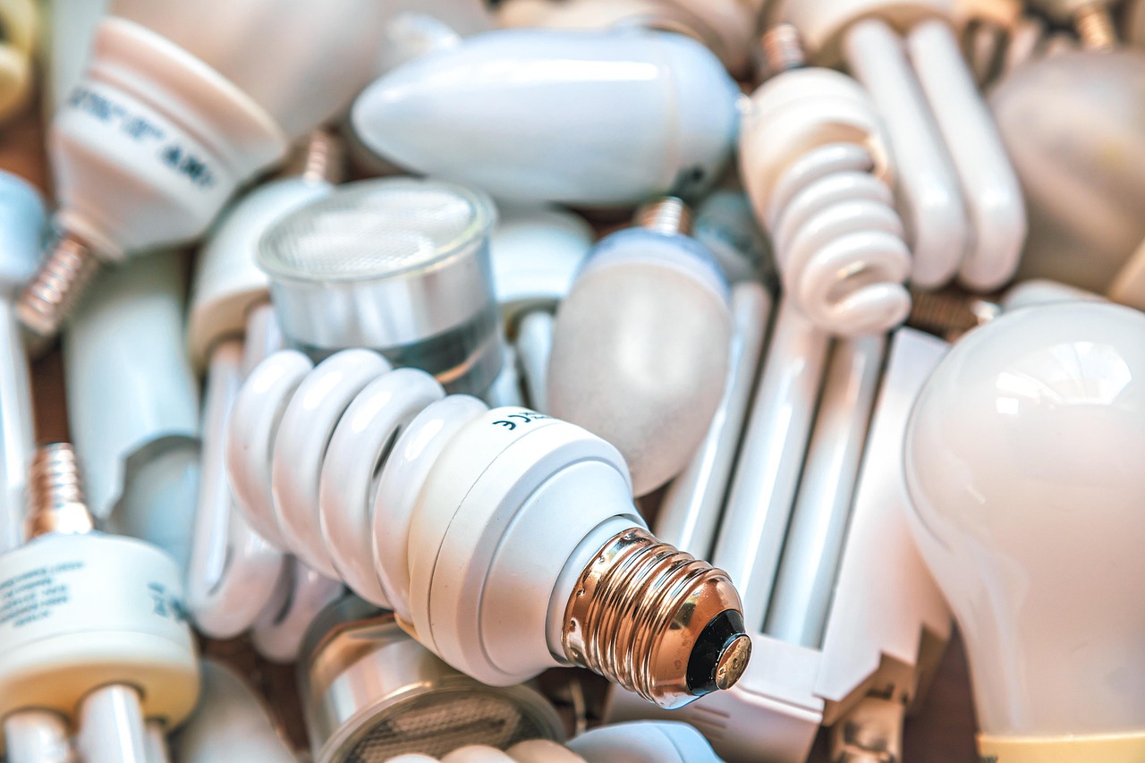 entdecken sie innovative energiesparlösungen für haushalt und unternehmen. tipps, produkte und strategien zum effektiven senken ihres energieverbrauchs und zum schutz der umwelt.